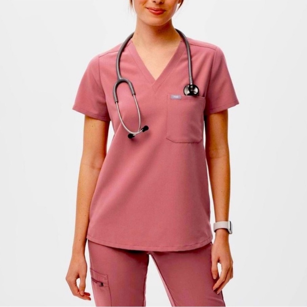 FIGS Limited Edition Catarina One-Pocket Scrub Top Quartz Breast Cancer Pink.